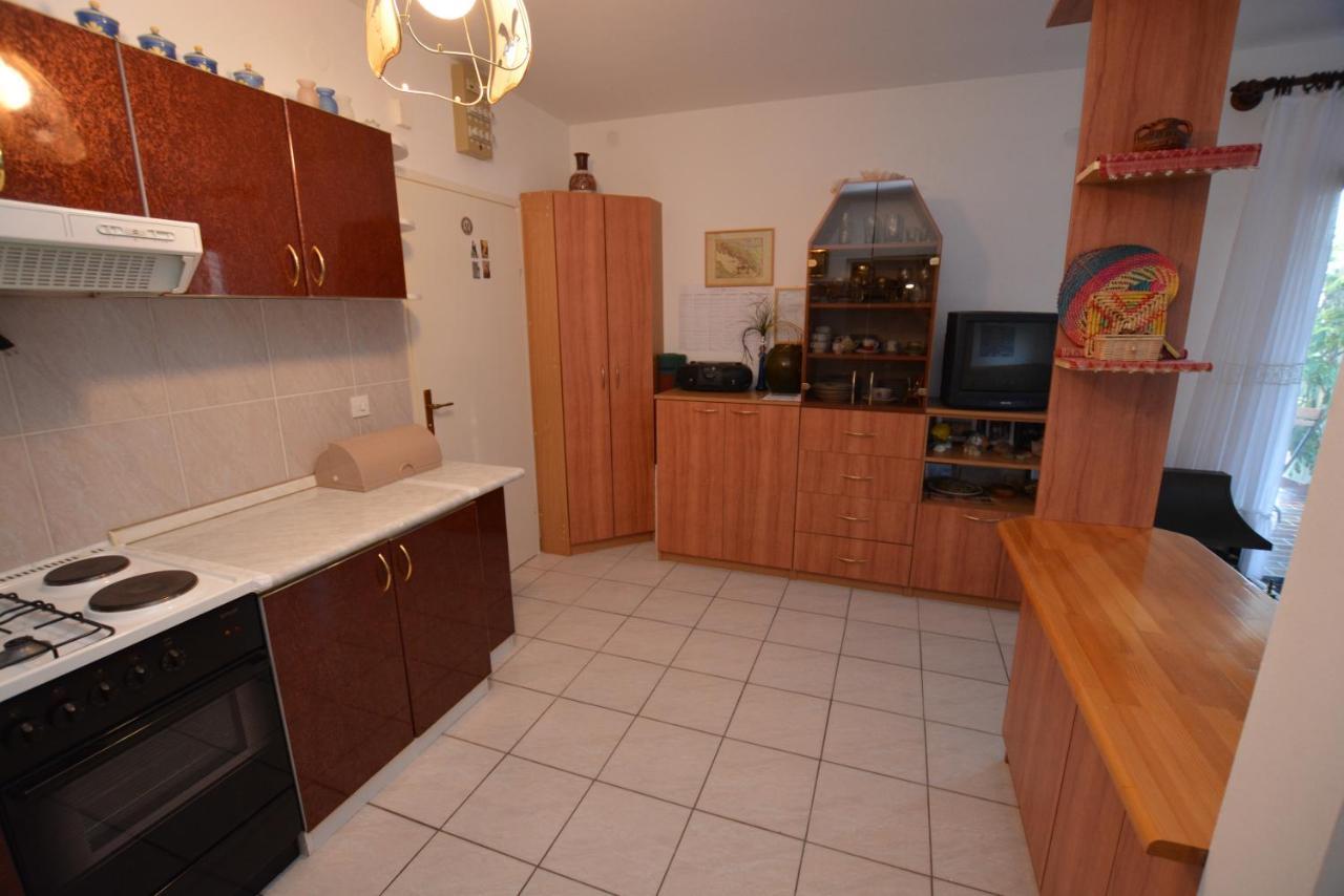 Maja Apartment Kornic Exterior photo